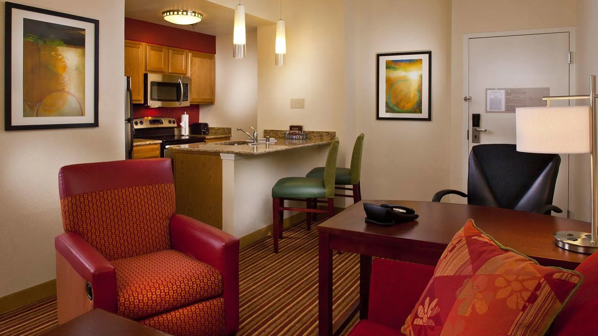 Sonesta Simply Suites Memphis East Poplar Pike Hotel