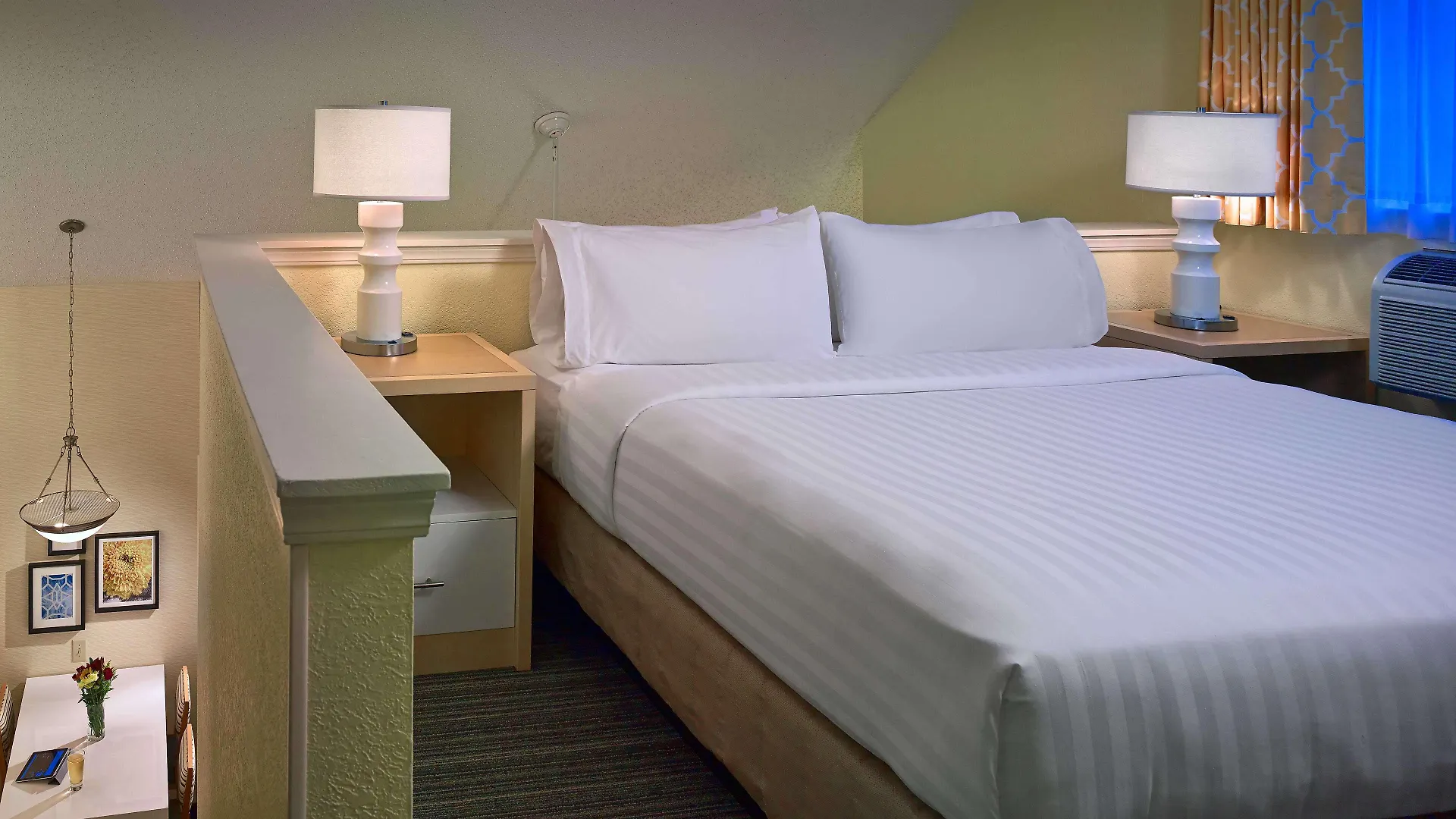 Sonesta Simply Suites Memphis East Poplar Pike 3*,